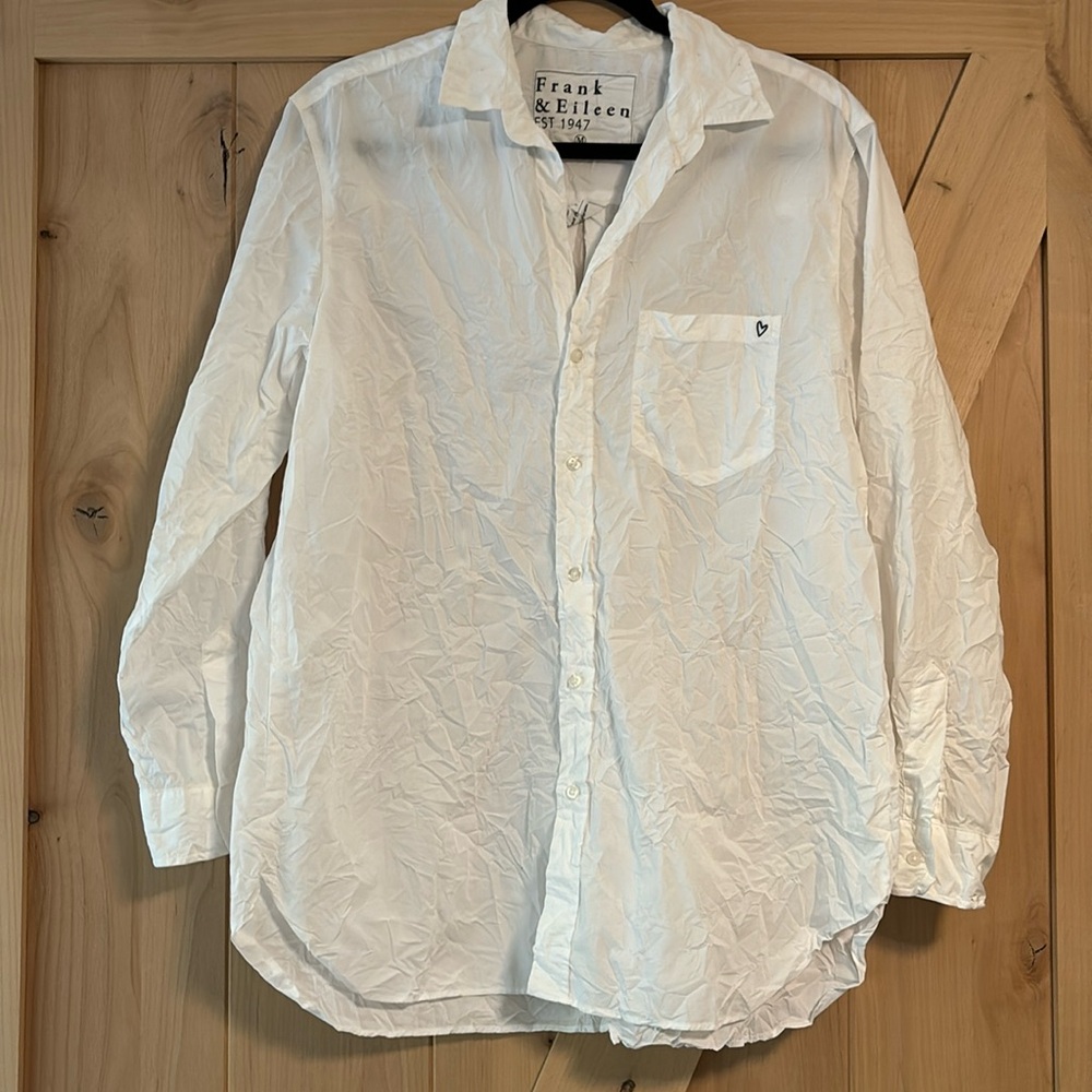 Frank & Eileen Joedy Crinkle Shirt In White. Size Medium.